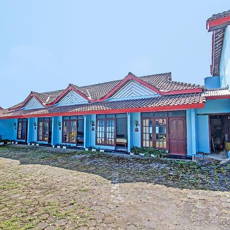 Capital O 91644 Loka Hause Hotel ซาลาตีกา ภายนอก รูปภาพ