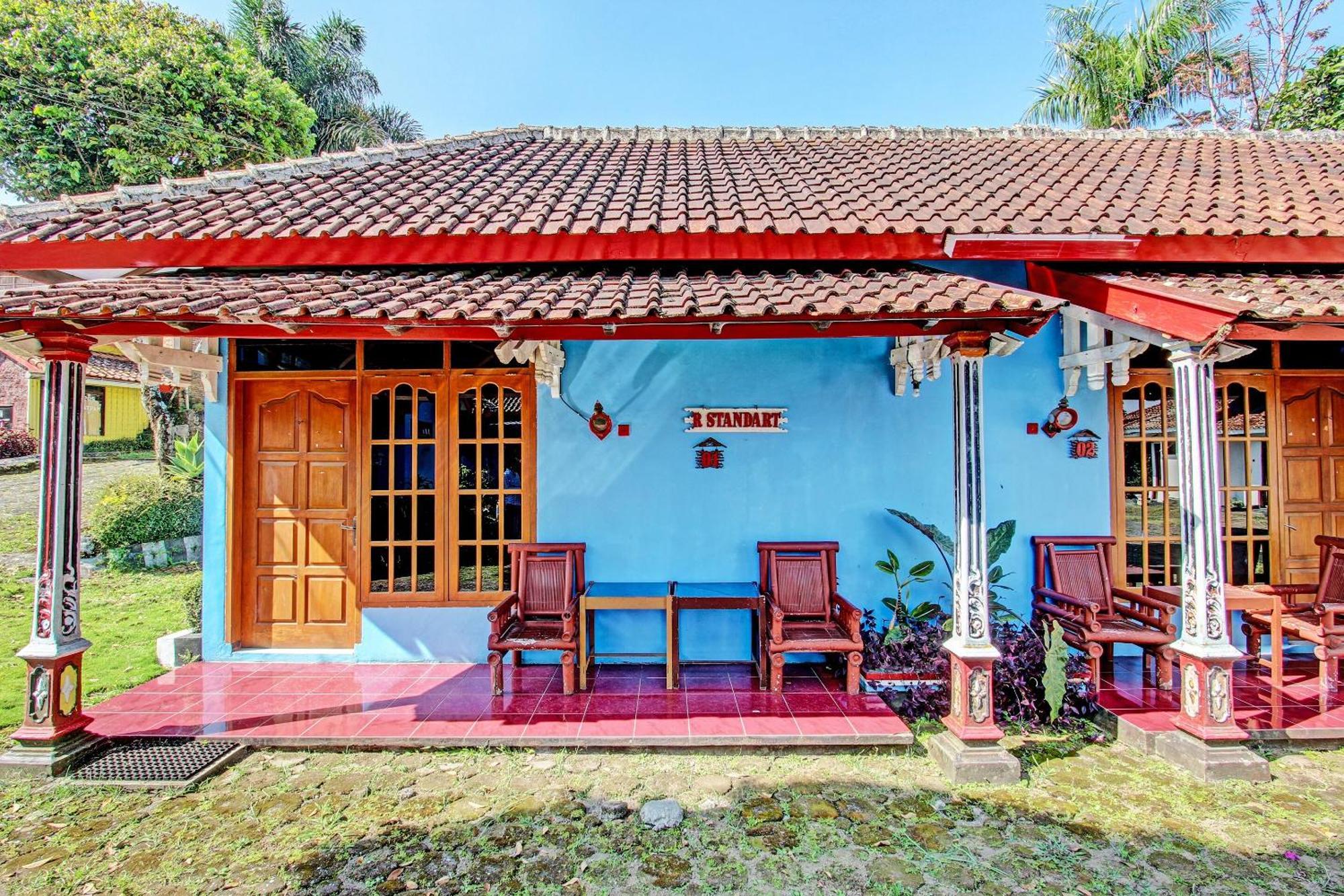 Capital O 91644 Loka Hause Hotel ซาลาตีกา ภายนอก รูปภาพ