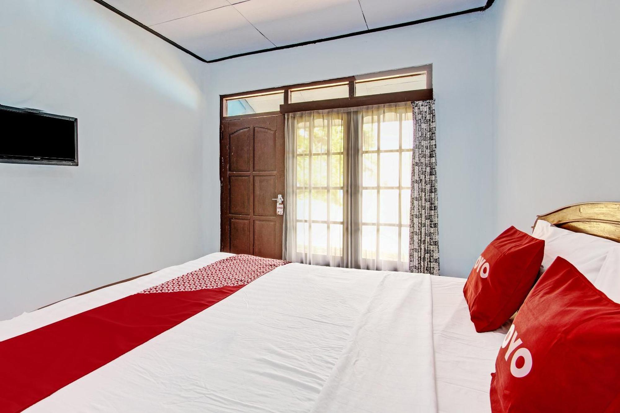 Capital O 91644 Loka Hause Hotel ซาลาตีกา ภายนอก รูปภาพ