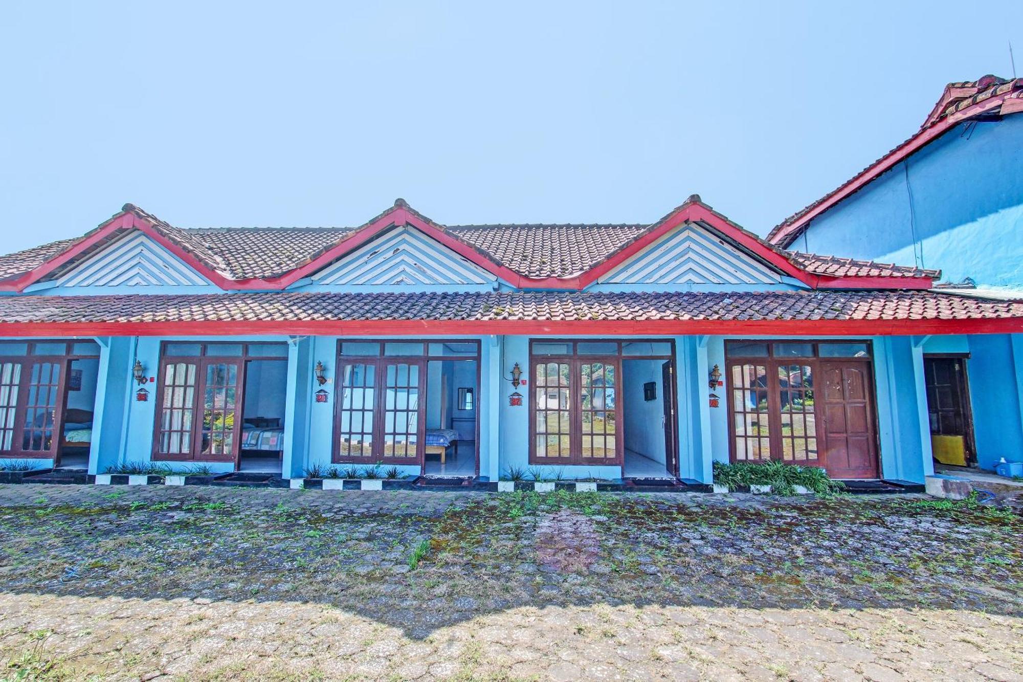 Capital O 91644 Loka Hause Hotel ซาลาตีกา ภายนอก รูปภาพ