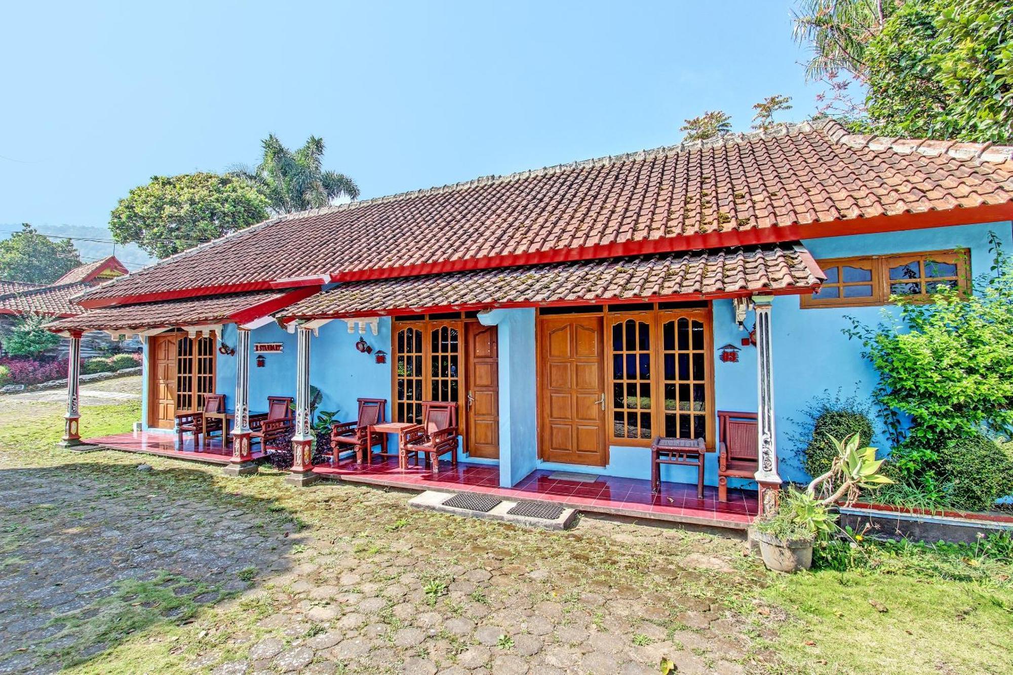 Capital O 91644 Loka Hause Hotel ซาลาตีกา ภายนอก รูปภาพ
