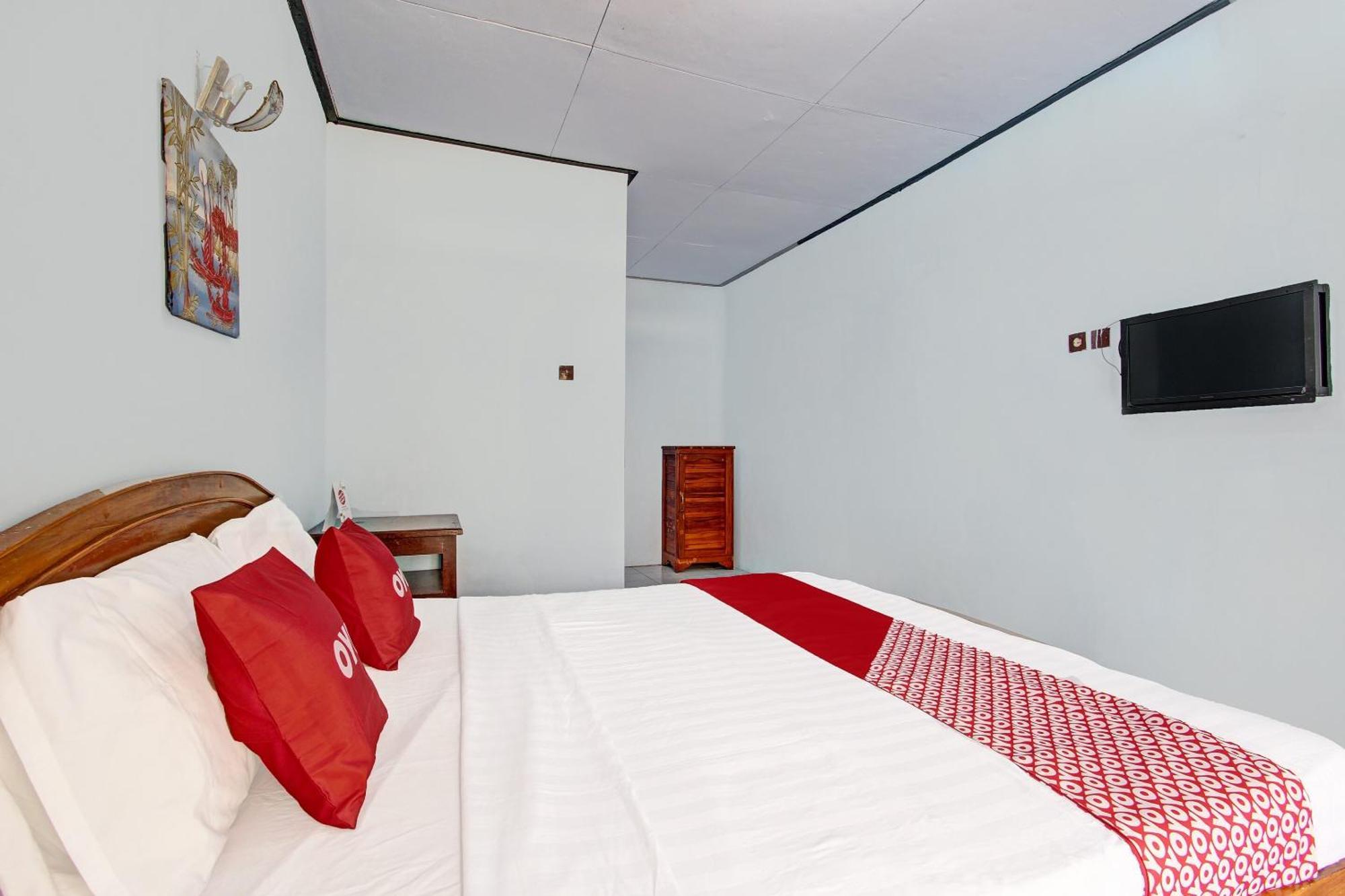 Capital O 91644 Loka Hause Hotel ซาลาตีกา ภายนอก รูปภาพ