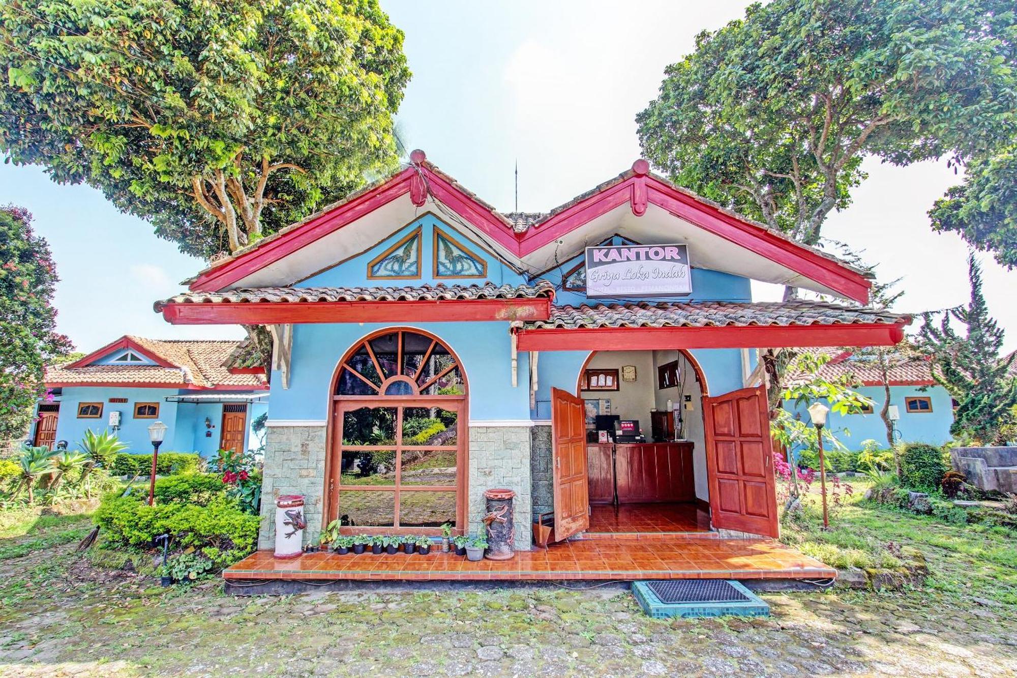 Capital O 91644 Loka Hause Hotel ซาลาตีกา ภายนอก รูปภาพ