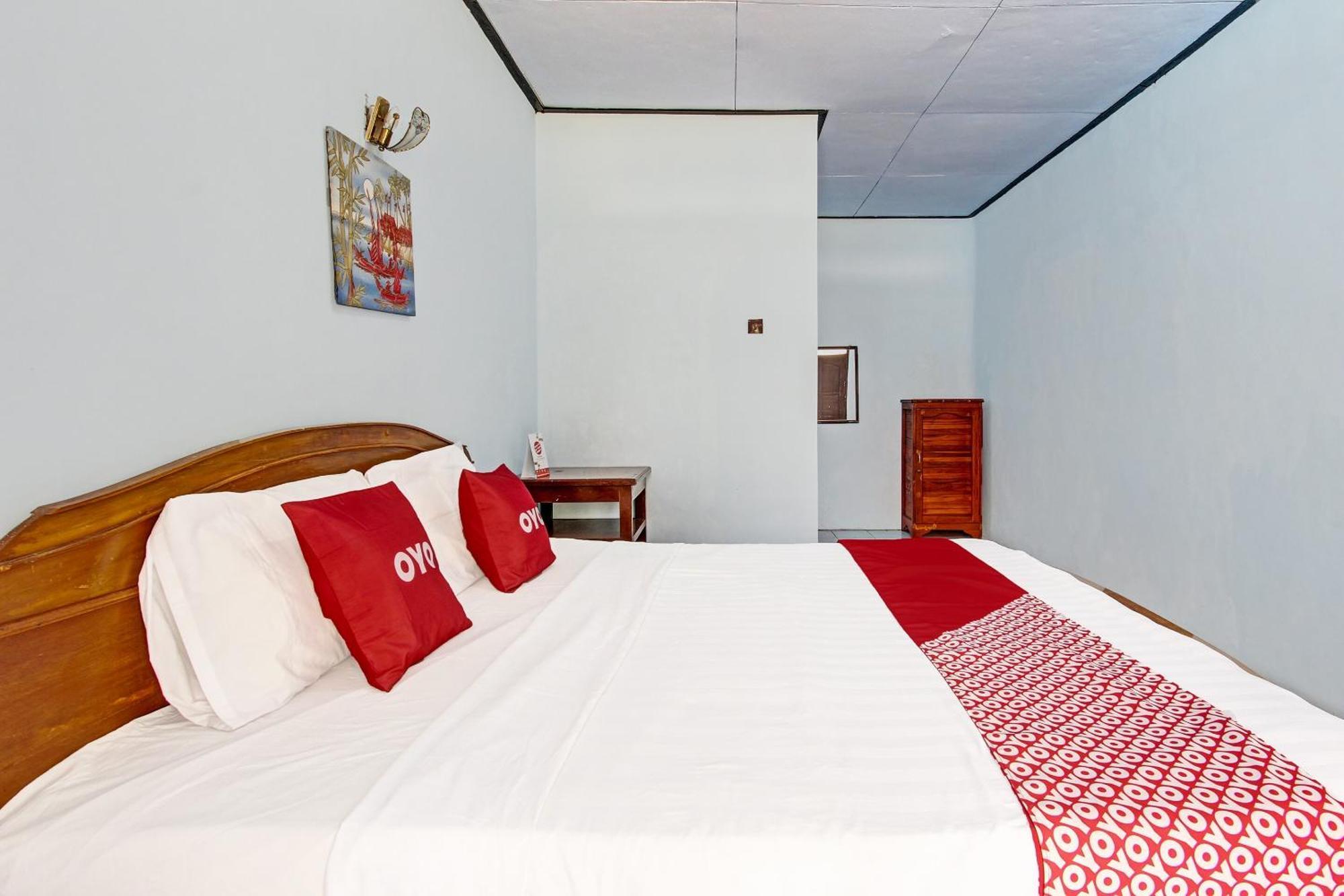 Capital O 91644 Loka Hause Hotel ซาลาตีกา ภายนอก รูปภาพ